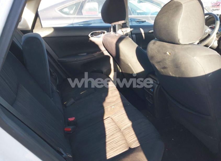 Photo 8 of 2018 Nissan Sentra SV (VIN 3N1AB7AP3JY226692)