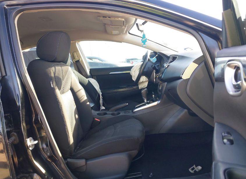 Photo 5 of 2018 Nissan Sentra SR (VIN 3N1AB7AP3JY232203)