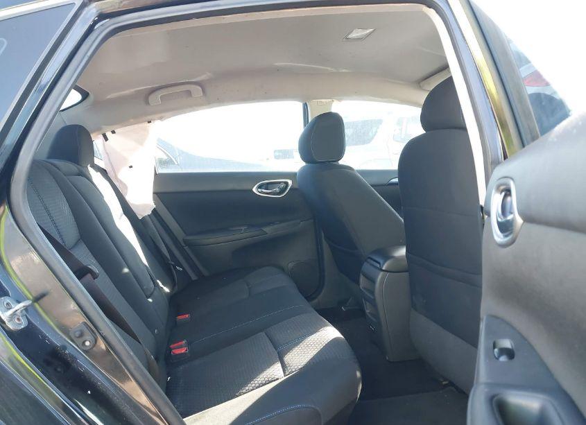 Photo 8 of 2018 Nissan Sentra SR (VIN 3N1AB7AP3JY232203)