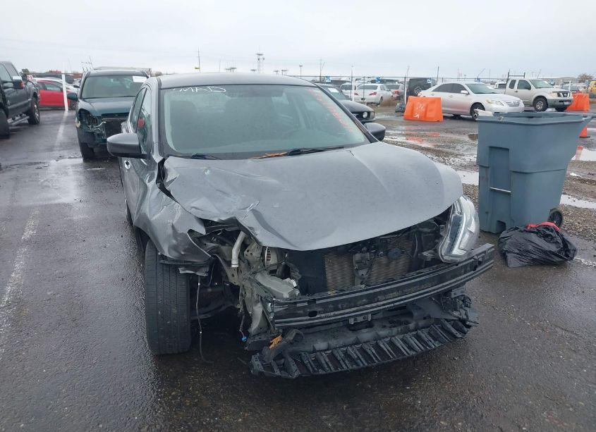 Photo 6 of 2018 Nissan Sentra S (VIN 3N1AB7AP3JY232301)