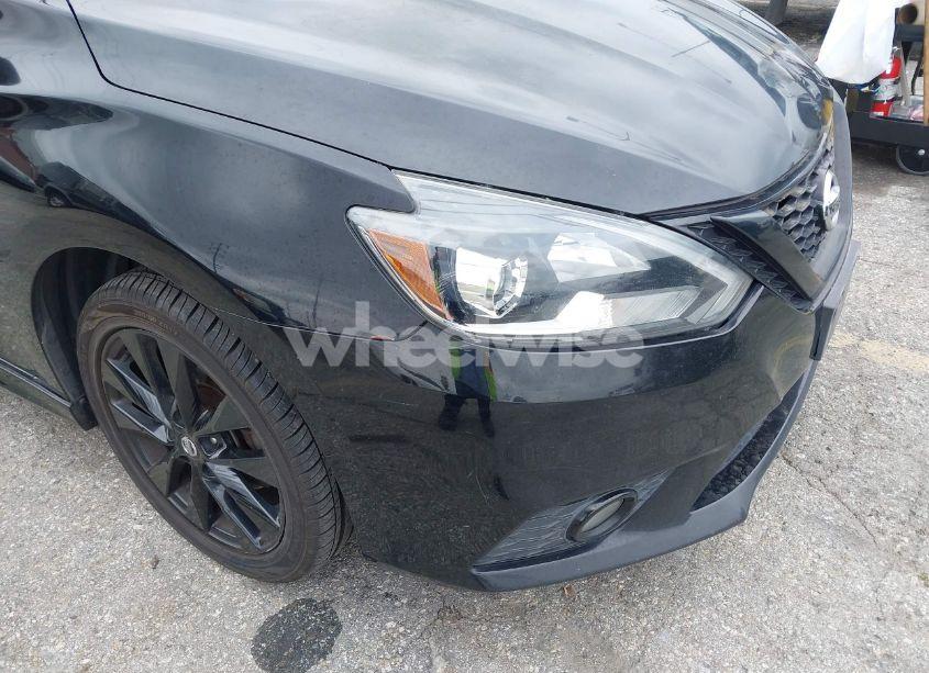 Photo 13 of 2018 Nissan Sentra SR (VIN 3N1AB7AP3JY238289)