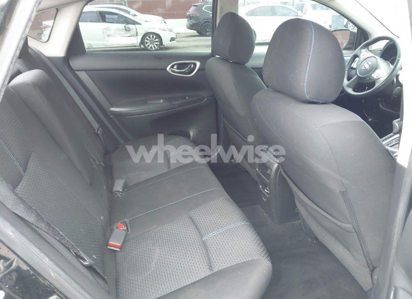 Photo 8 of 2018 Nissan Sentra SR (VIN 3N1AB7AP3JY238289)