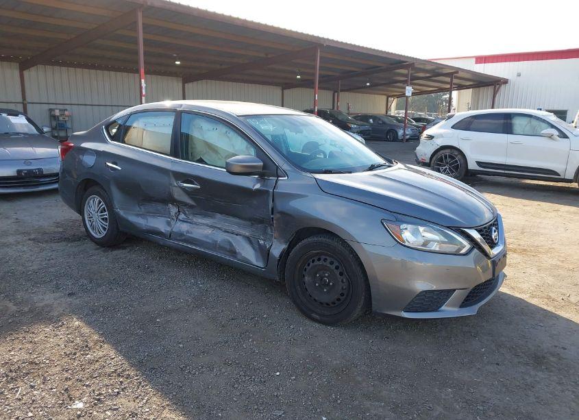 2018 Nissan Sentra S (VIN 3N1AB7AP3JY241676) main photo