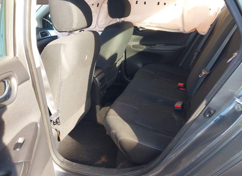 Photo 8 of 2018 Nissan Sentra S (VIN 3N1AB7AP3JY241676)