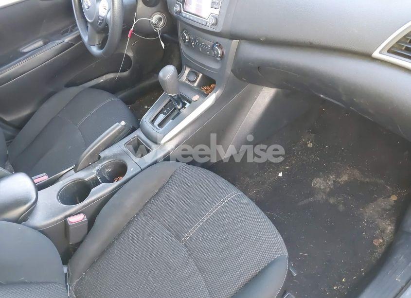 Photo 5 of 2018 Nissan Sentra S (VIN 3N1AB7AP3JY248546)