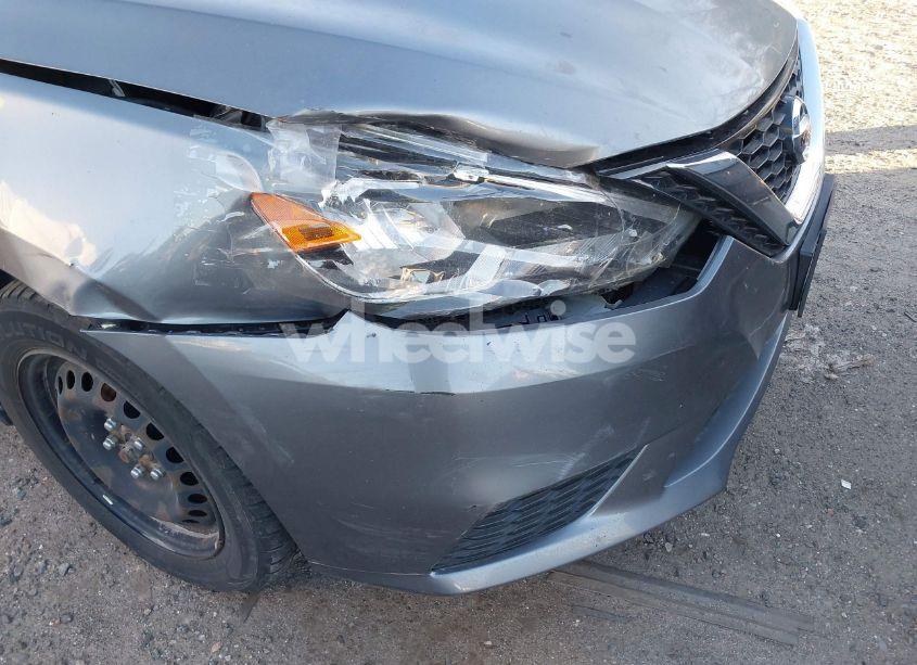 Photo 6 of 2018 Nissan Sentra S (VIN 3N1AB7AP3JY248546)