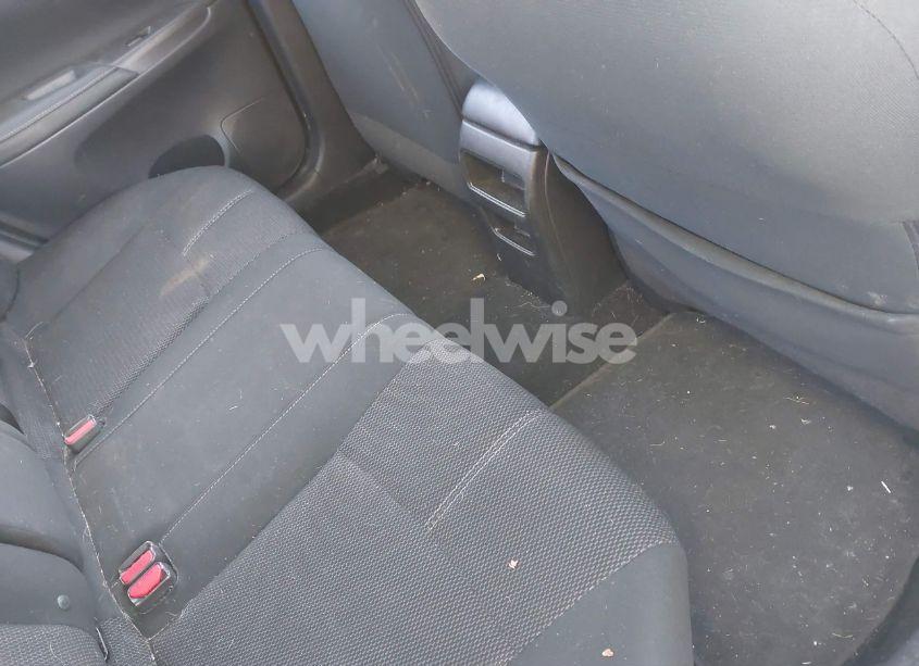 Photo 8 of 2018 Nissan Sentra S (VIN 3N1AB7AP3JY248546)