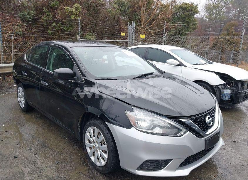 2018 Nissan Sentra S (VIN 3N1AB7AP3JY252449) main photo