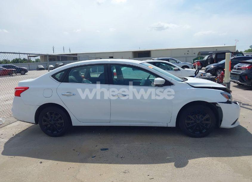 Photo 13 of 2018 Nissan Sentra S (VIN 3N1AB7AP3JY252466)