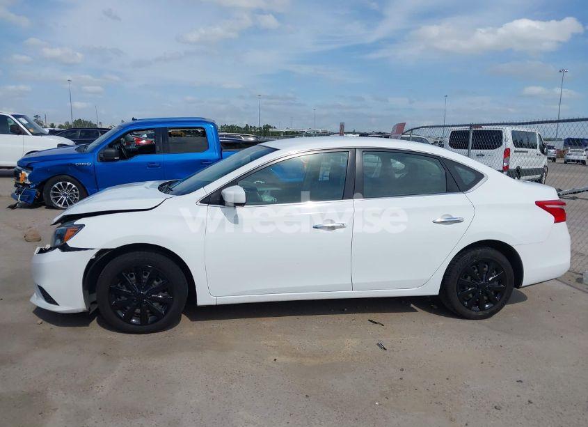 Photo 14 of 2018 Nissan Sentra S (VIN 3N1AB7AP3JY252466)