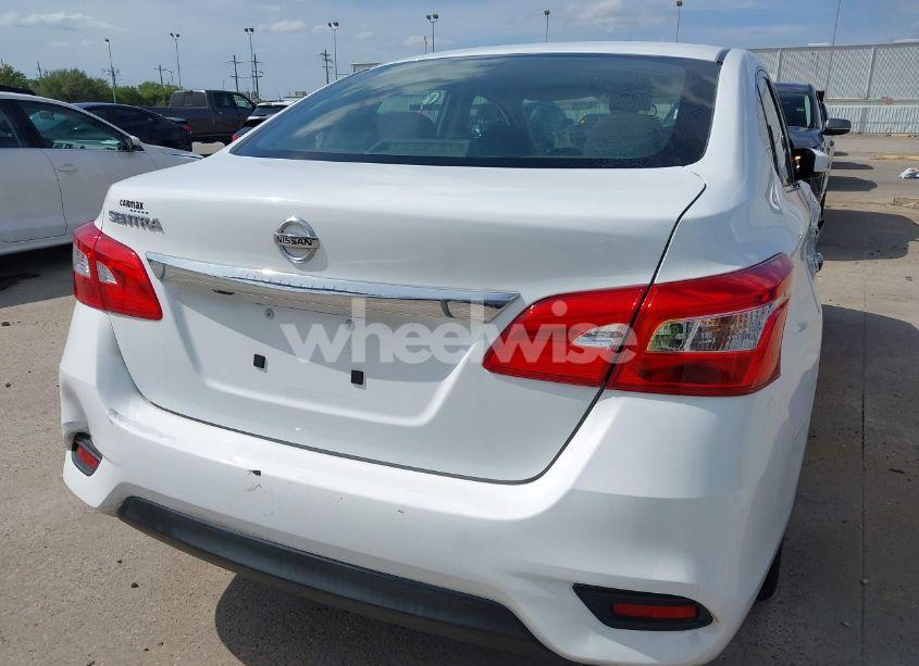 Photo 16 of 2018 Nissan Sentra S (VIN 3N1AB7AP3JY252466)