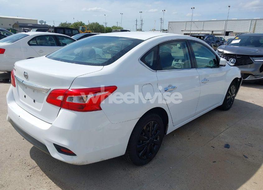 Photo 4 of 2018 Nissan Sentra S (VIN 3N1AB7AP3JY252466)