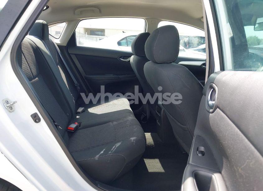 Photo 8 of 2018 Nissan Sentra S (VIN 3N1AB7AP3JY252466)