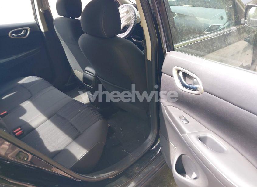 Photo 8 of 2018 Nissan Sentra SV (VIN 3N1AB7AP3JY254444)