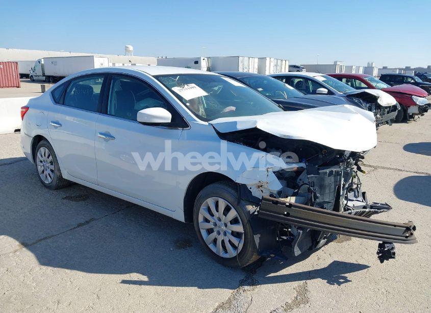 2018 Nissan Sentra S (VIN 3N1AB7AP3JY259336) main photo