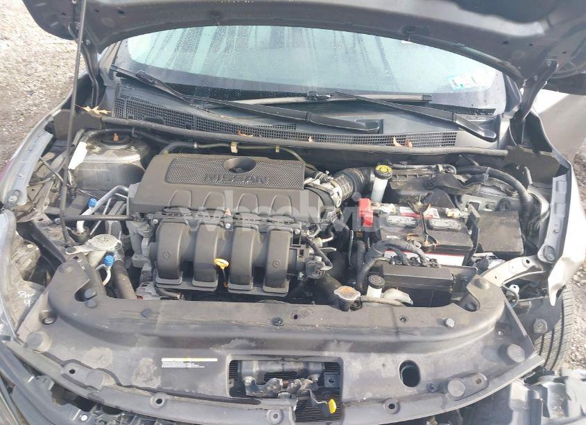 Photo 10 of 2018 Nissan Sentra SR (VIN 3N1AB7AP3JY275987)