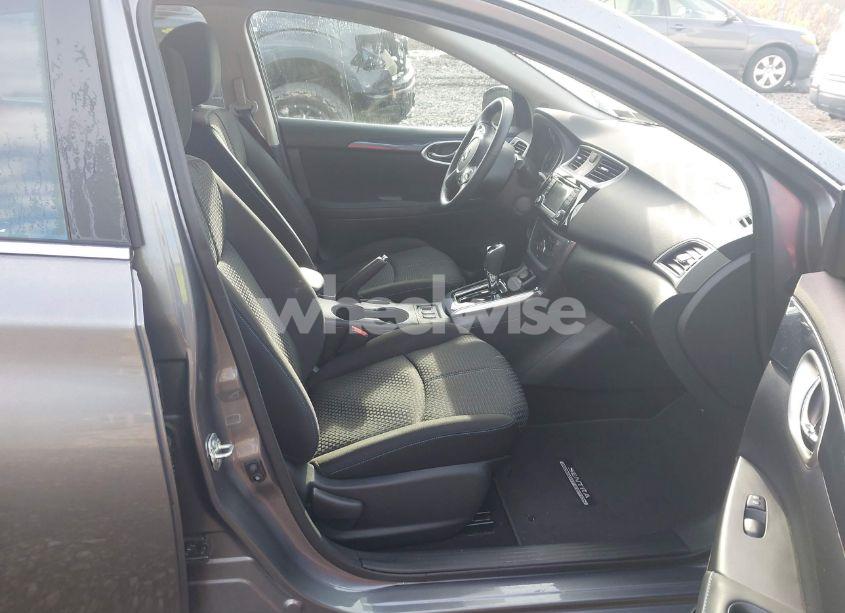 Photo 5 of 2018 Nissan Sentra SR (VIN 3N1AB7AP3JY275987)