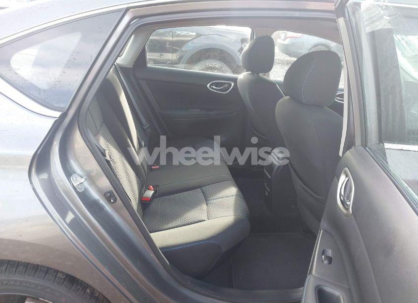 Photo 8 of 2018 Nissan Sentra SR (VIN 3N1AB7AP3JY275987)