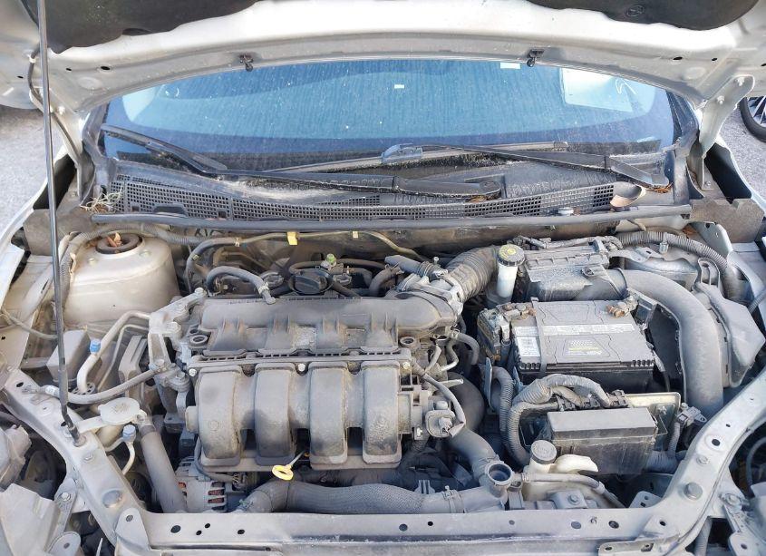 Photo 10 of 2018 Nissan Sentra S (VIN 3N1AB7AP3JY277741)