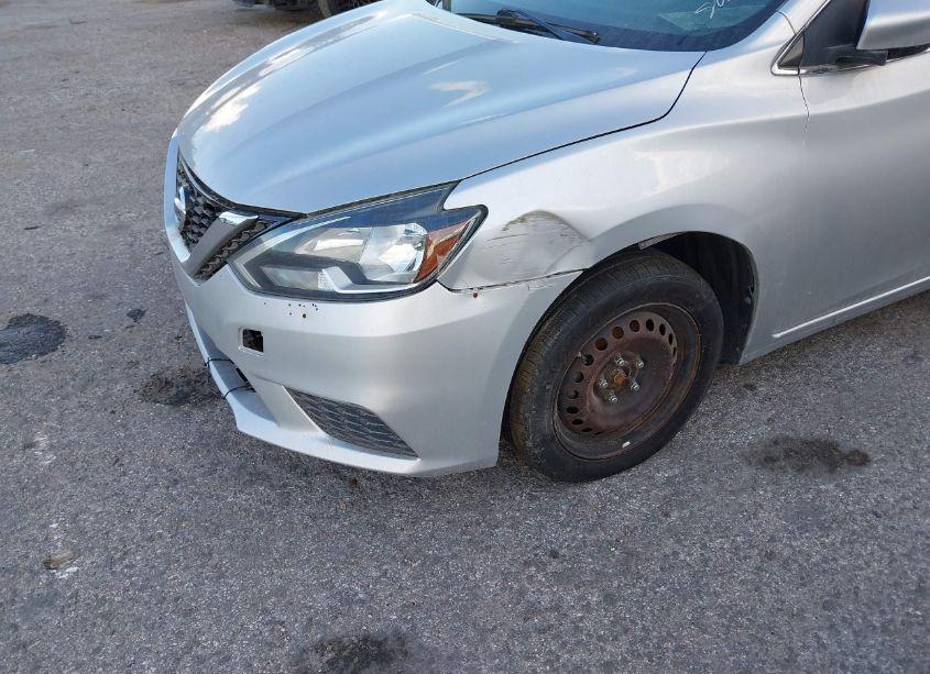 Photo 12 of 2018 Nissan Sentra S (VIN 3N1AB7AP3JY277741)