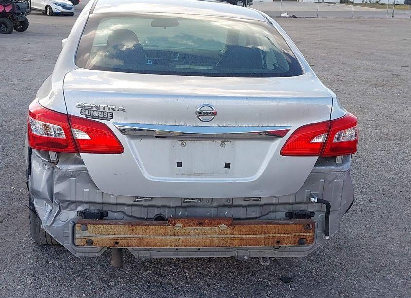 Photo 6 of 2018 Nissan Sentra S (VIN 3N1AB7AP3JY277741)