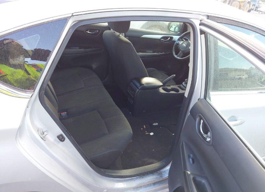 Photo 8 of 2018 Nissan Sentra S (VIN 3N1AB7AP3JY277741)