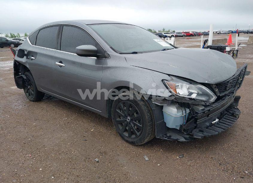 2018 Nissan Sentra S (VIN 3N1AB7AP3JY284351) main photo