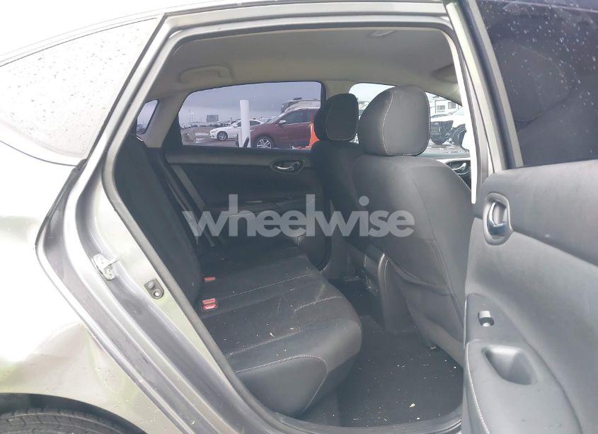 Photo 8 of 2018 Nissan Sentra S (VIN 3N1AB7AP3JY284351)