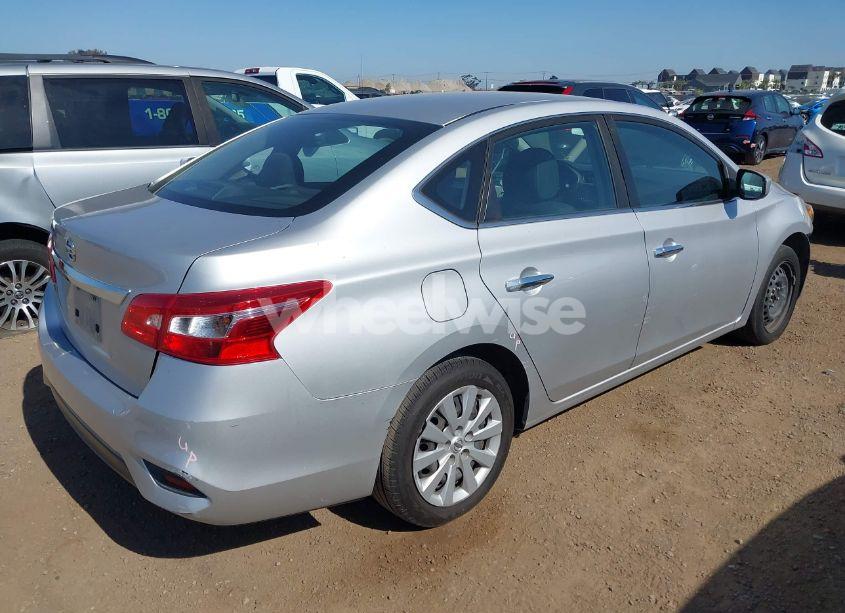 Photo 4 of 2018 Nissan Sentra S (VIN 3N1AB7AP3JY294359)