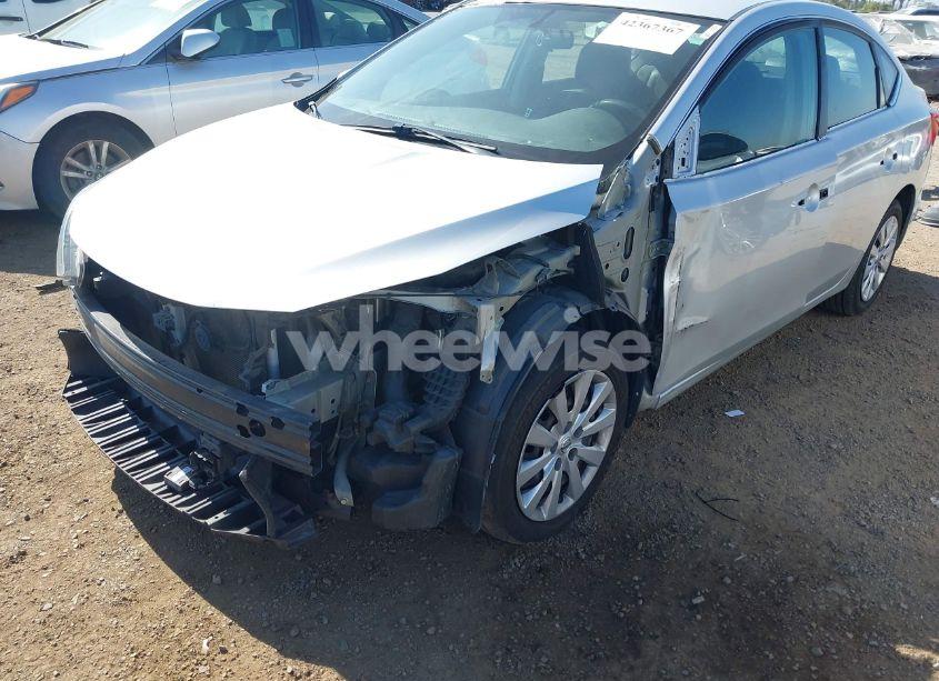 Photo 6 of 2018 Nissan Sentra S (VIN 3N1AB7AP3JY294359)