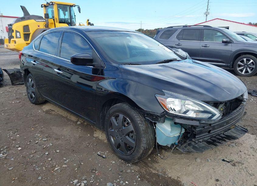 2018 Nissan Sentra S (VIN 3N1AB7AP3JY295138) main photo