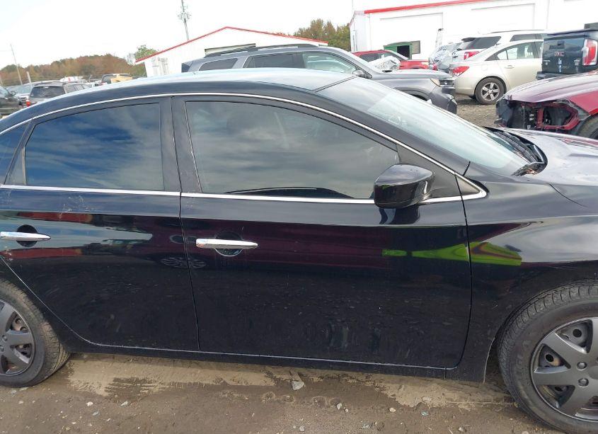Photo 14 of 2018 Nissan Sentra S (VIN 3N1AB7AP3JY295138)