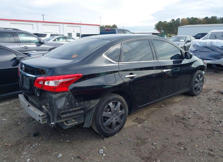 Photo 4 of 2018 Nissan Sentra S (VIN 3N1AB7AP3JY295138)