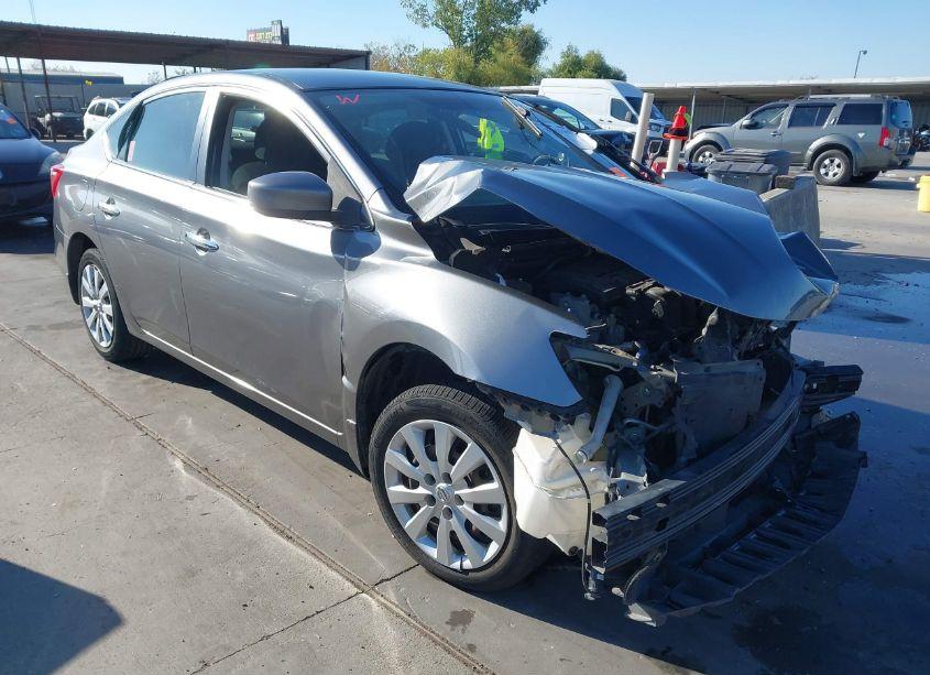 2018 Nissan Sentra S (VIN 3N1AB7AP3JY306347) main photo