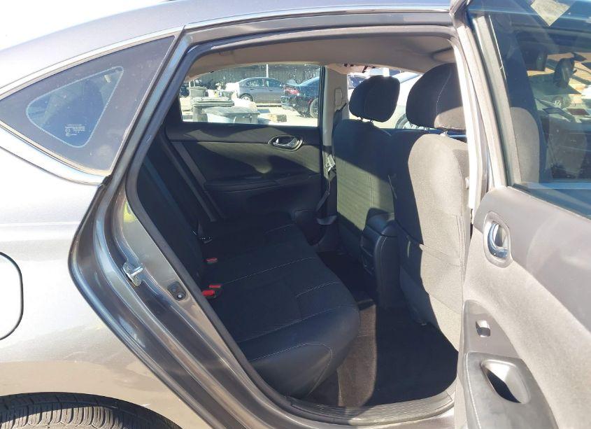 Photo 8 of 2018 Nissan Sentra S (VIN 3N1AB7AP3JY306347)