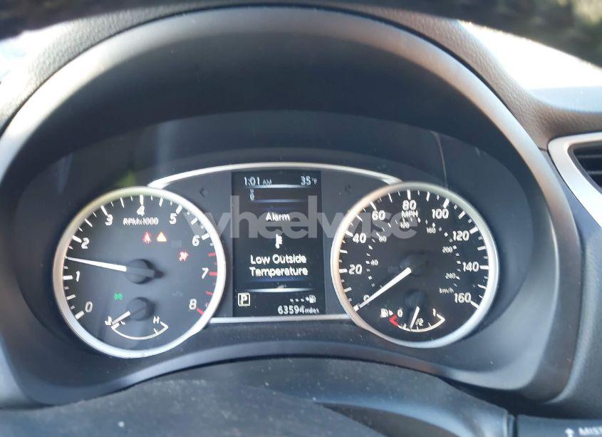 Photo 7 of 2018 Nissan Sentra SV (VIN 3N1AB7AP3JY307868)