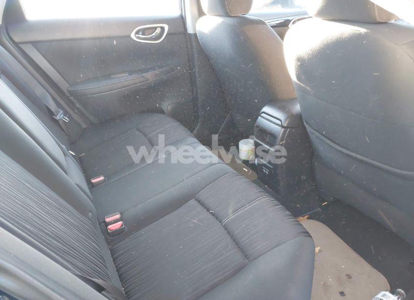 Photo 8 of 2018 Nissan Sentra SV (VIN 3N1AB7AP3JY307868)