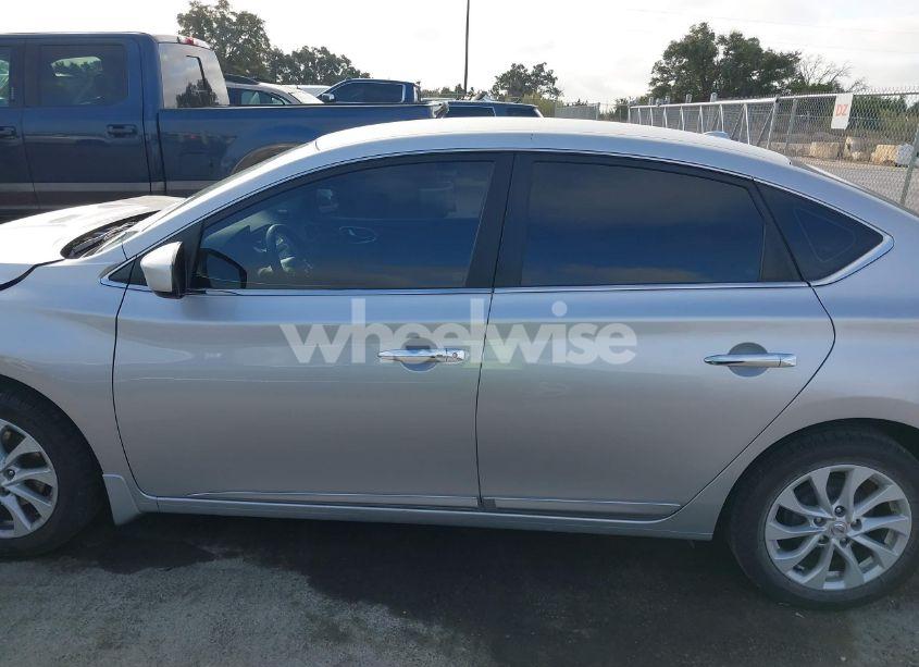 Photo 14 of 2018 Nissan Sentra SV (VIN 3N1AB7AP3JY315159)