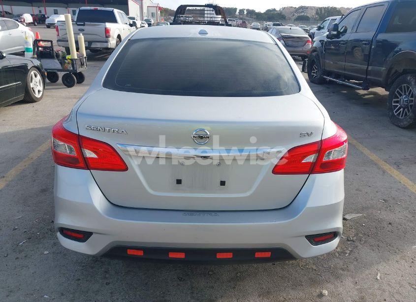 Photo 16 of 2018 Nissan Sentra SV (VIN 3N1AB7AP3JY315159)