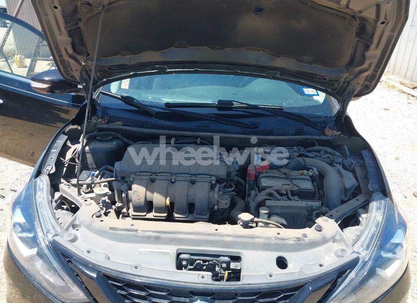 Photo 10 of 2018 Nissan Sentra SR (VIN 3N1AB7AP3JY317011)