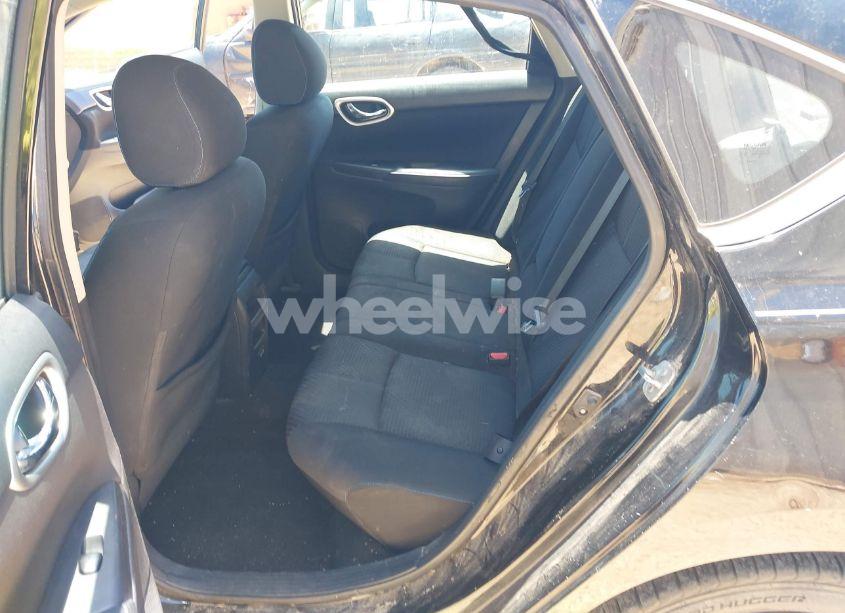 Photo 8 of 2018 Nissan Sentra SR (VIN 3N1AB7AP3JY317011)