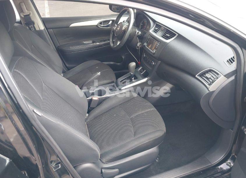 Photo 5 of 2018 Nissan Sentra S (VIN 3N1AB7AP3JY317896)