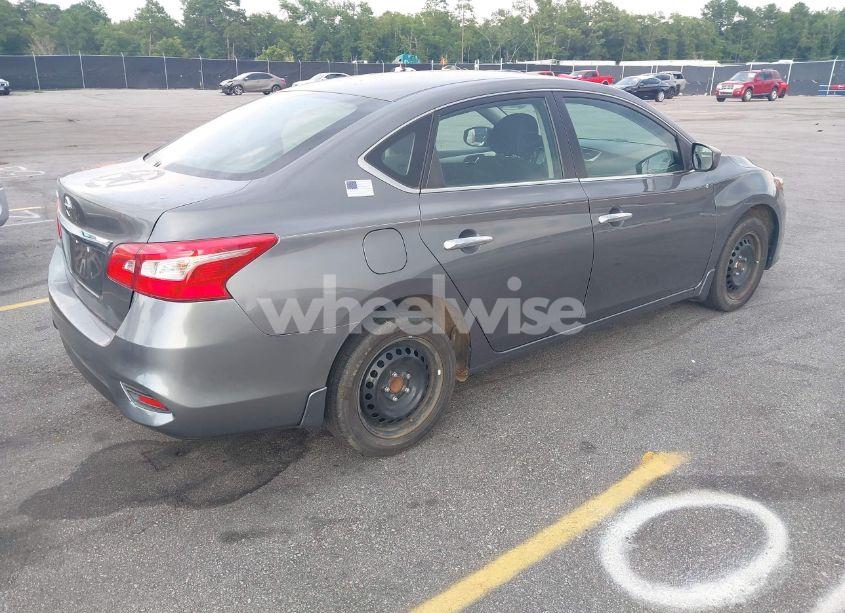 Photo 4 of 2018 Nissan Sentra S (VIN 3N1AB7AP3JY318871)