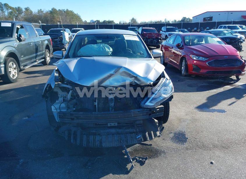Photo 13 of 2018 Nissan Sentra S (VIN 3N1AB7AP3JY319924)