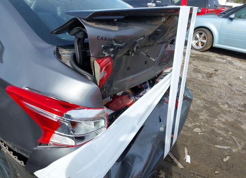 Photo 21 of 2018 Nissan Sentra SR (VIN 3N1AB7AP3JY326162)
