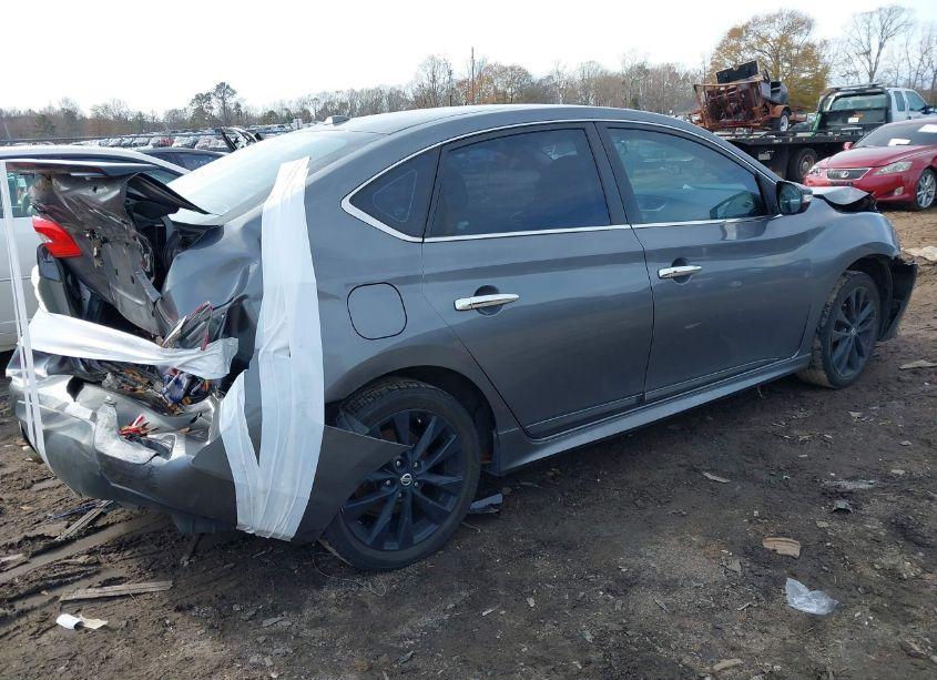 Photo 4 of 2018 Nissan Sentra SR (VIN 3N1AB7AP3JY326162)