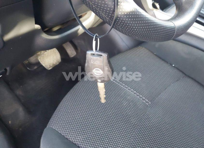 Photo 11 of 2018 Nissan Sentra S (VIN 3N1AB7AP3JY330616)