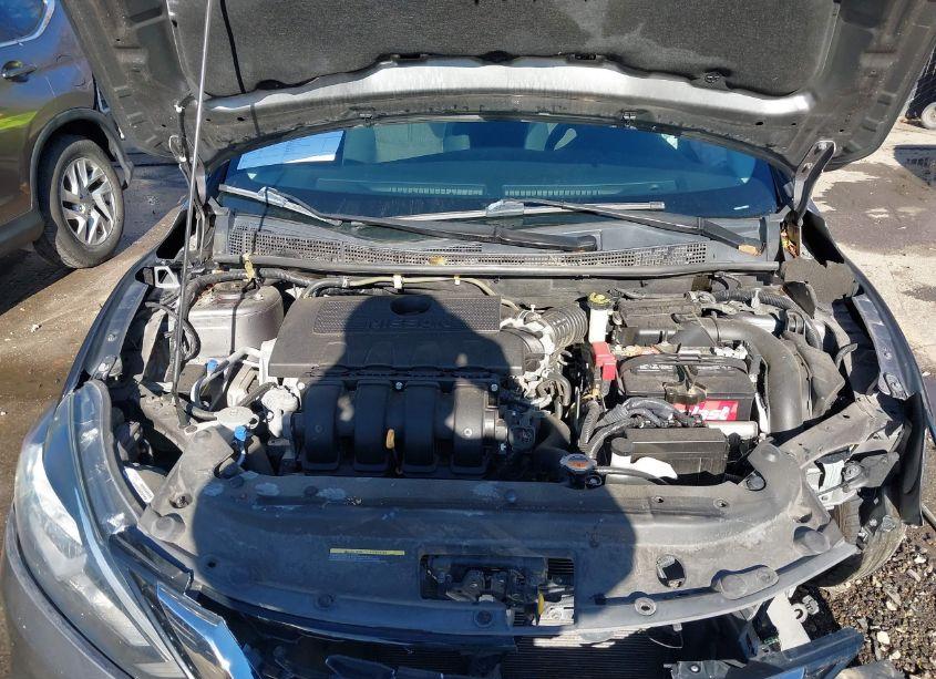 Photo 10 of 2018 Nissan Sentra S (VIN 3N1AB7AP3JY333872)