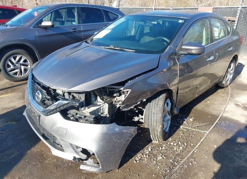 Photo 6 of 2018 Nissan Sentra S (VIN 3N1AB7AP3JY333872)