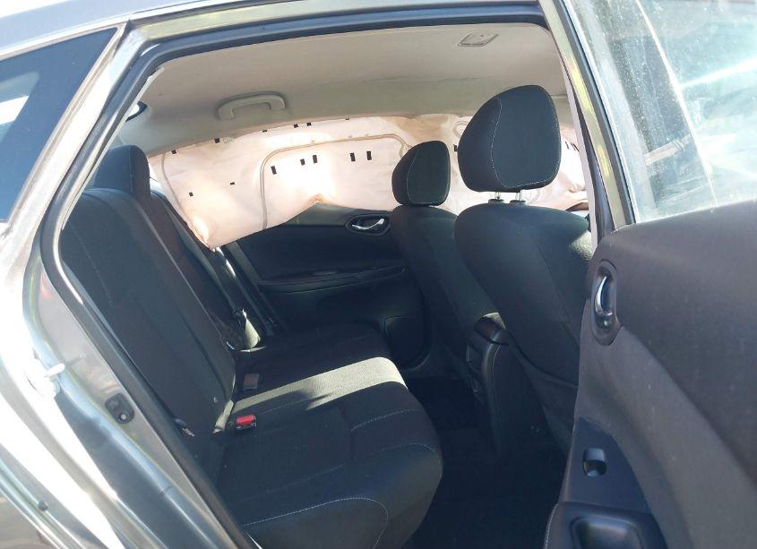 Photo 8 of 2018 Nissan Sentra S (VIN 3N1AB7AP3JY333872)